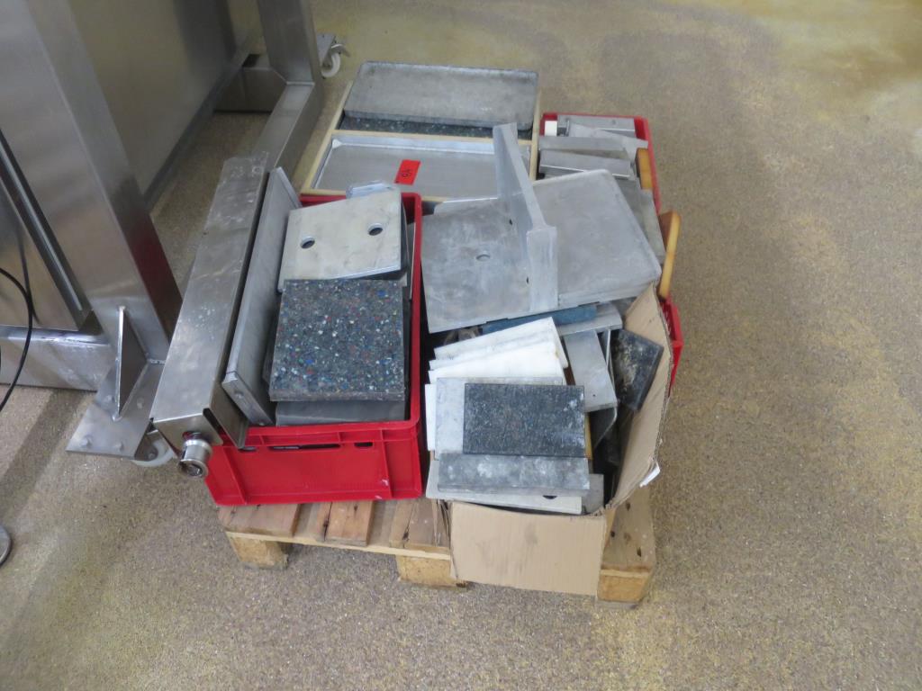 Well-maintained machines for the production of salted meat, cured and smoked products, cutting and packaging machines, operating and office equipment-8