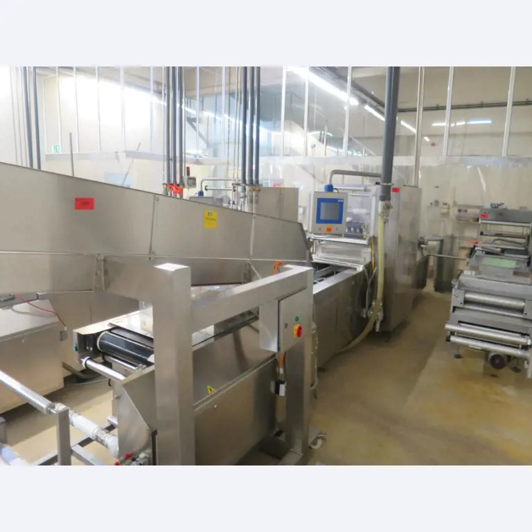 Máquinas bem conservadas para a produção de carnes salgadas/produtos de carne curados e carnes fumadas, máquinas de corte e de embalagem, equipamento de fábrica e de escritório-9