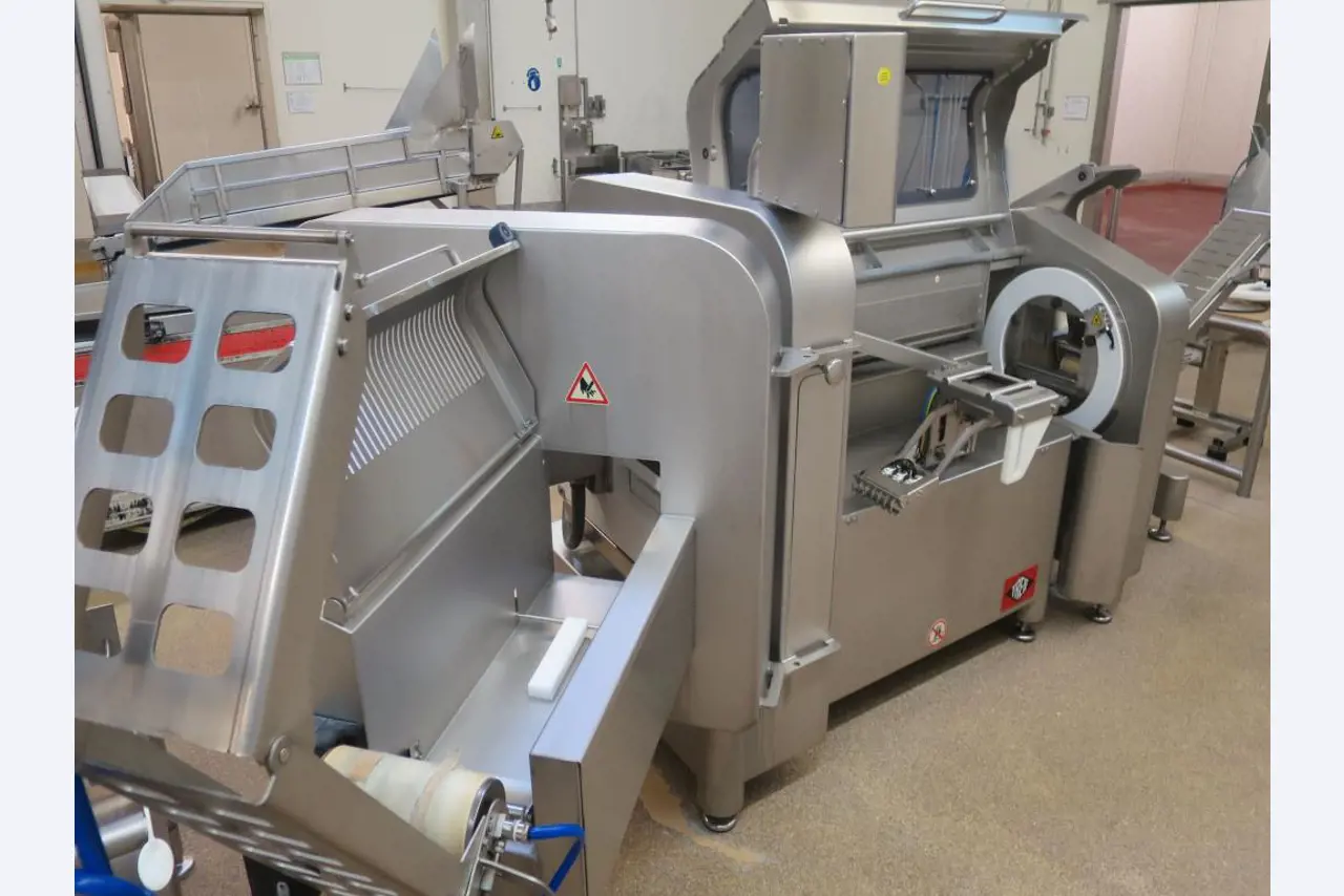 machines entretenues pour la production de viande salée/salaison et de produits fumés, machines de découpe et d'emballage, équipement d'entreprise et de commerce-3