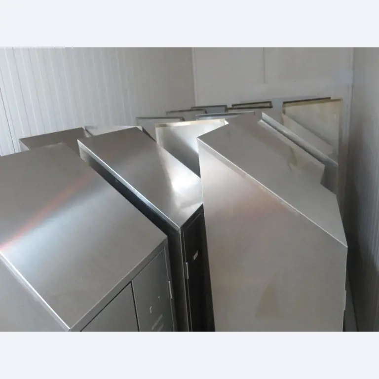 Goed onderhouden machines voor de productie van gezouten vlees/pekelvleesproducten en gerookt vlees, snij- en verpakkingsmachines, fabrieks- en kantooruitrusting-3