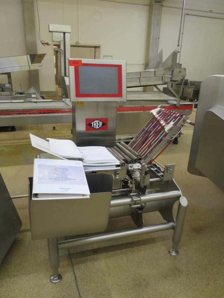 Well-maintained machines for the production of salted meat, cured and smoked products, cutting and packaging machines, operating and office equipment-1
