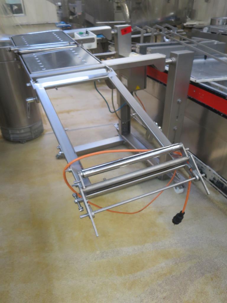 Well-maintained machines for the production of salted meat, cured and smoked products, cutting and packaging machines, operating and office equipment-4