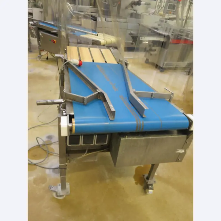 Máquinas bem conservadas para a produção de carnes salgadas/produtos de carne curados e carnes fumadas, máquinas de corte e de embalagem, equipamento de fábrica e de escritório-2