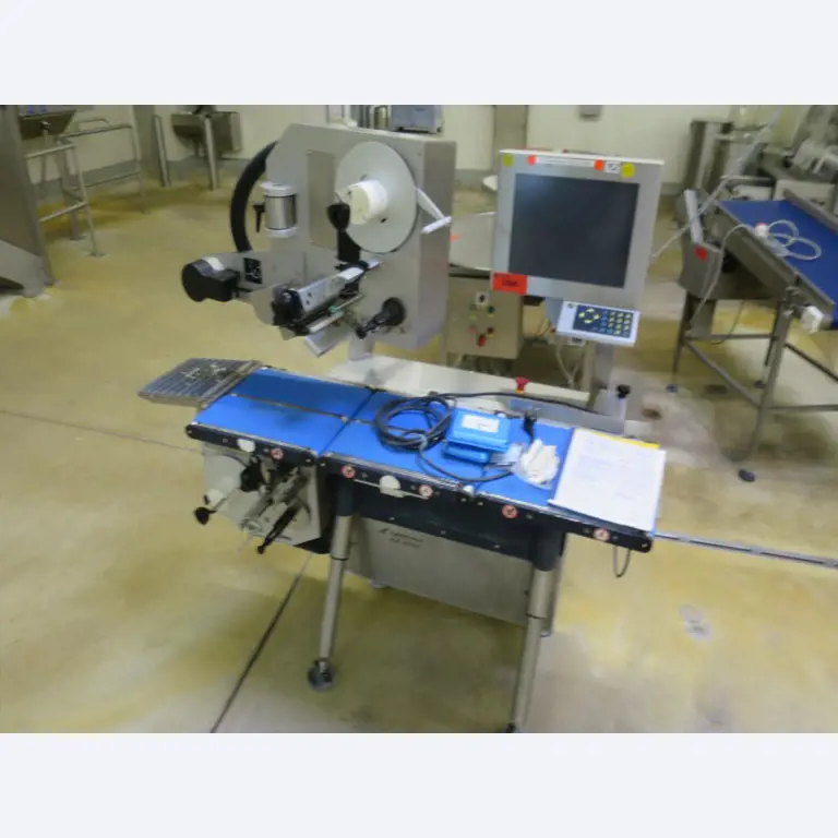 Máquinas bem conservadas para a produção de carnes salgadas/produtos de carne curados e carnes fumadas, máquinas de corte e de embalagem, equipamento de fábrica e de escritório-2