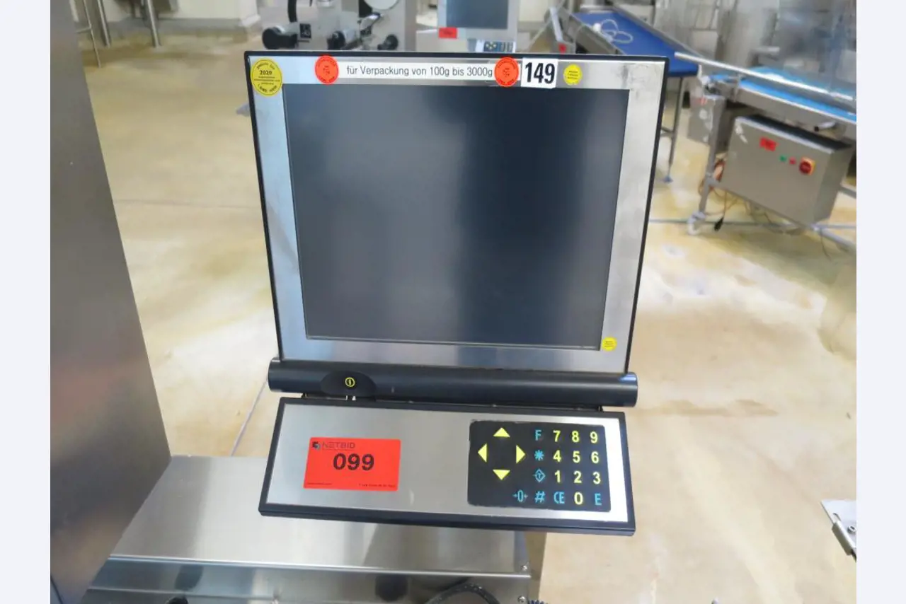 Máquinas bem conservadas para a produção de carnes salgadas/produtos de carne curados e carnes fumadas, máquinas de corte e de embalagem, equipamento de fábrica e de escritório-3