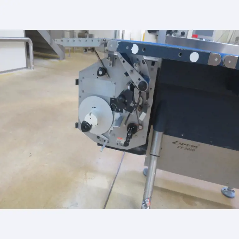 Máquinas bem conservadas para a produção de carnes salgadas/produtos de carne curados e carnes fumadas, máquinas de corte e de embalagem, equipamento de fábrica e de escritório-5