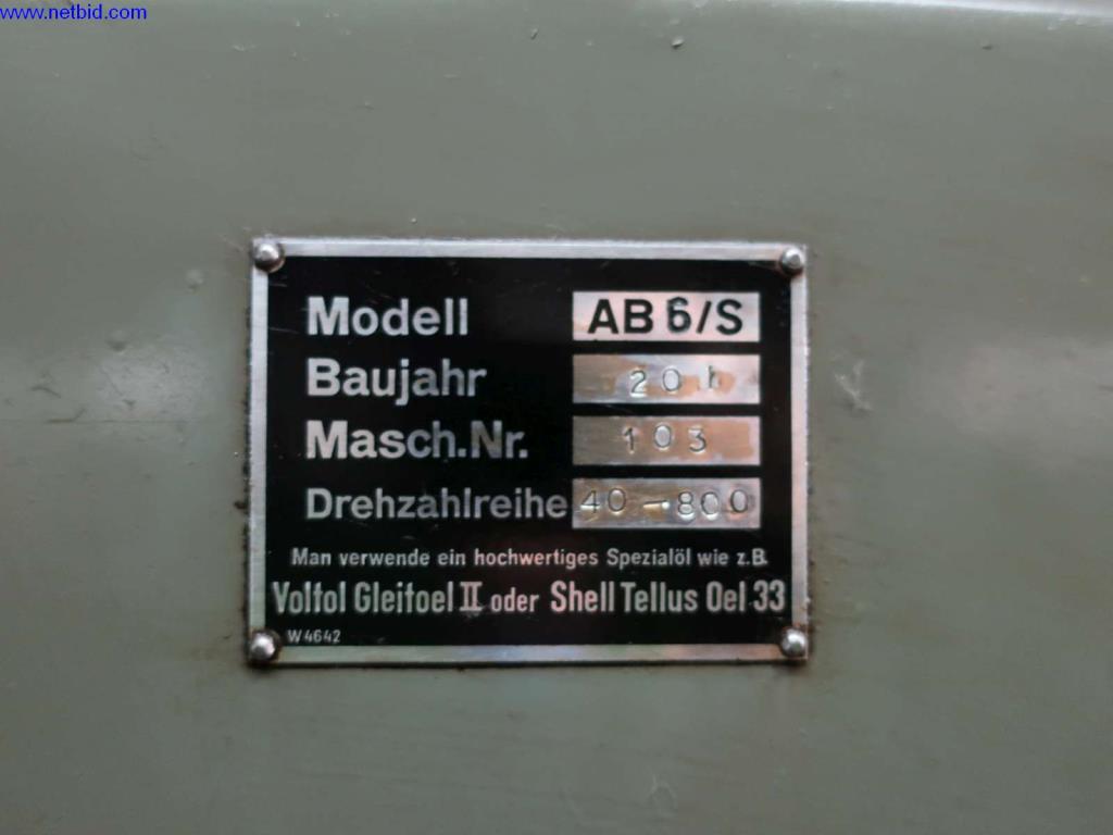 Máquinas, equipamento operacional e de escritório de uma fábrica de motoredutores-3