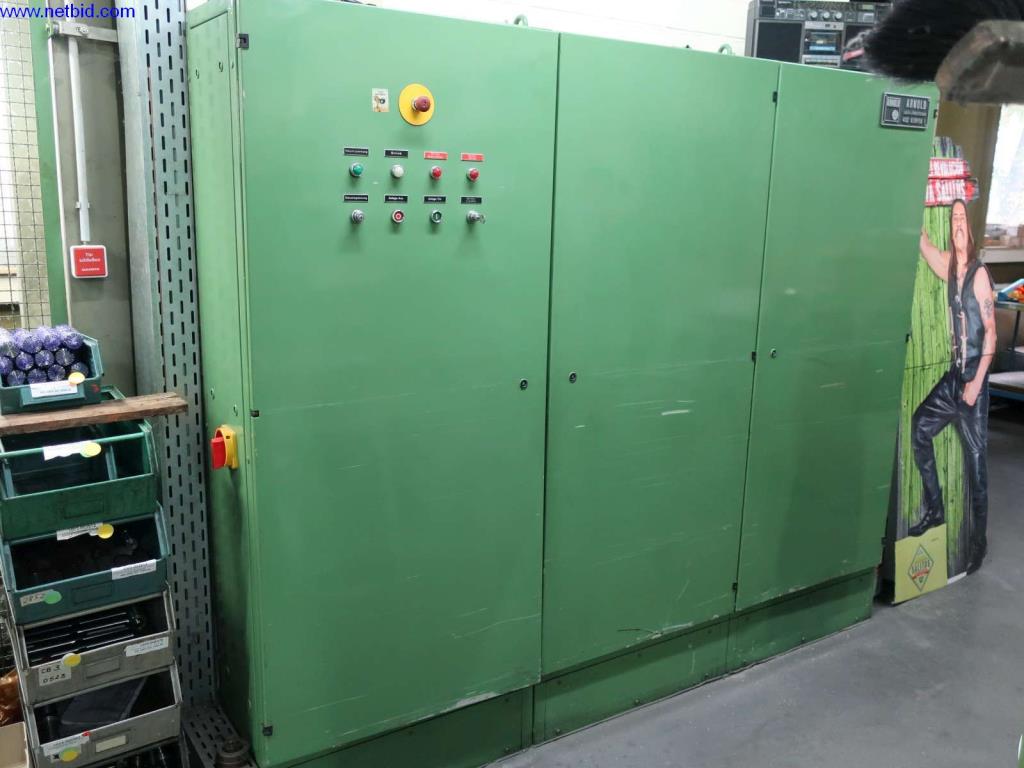 Máquinas, equipamento operacional e de escritório de uma fábrica de motoredutores-7