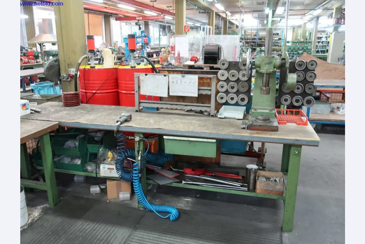 Maschinen, Betriebs- und Geschäftsausstattung eines Getriebemotorenwerks-1