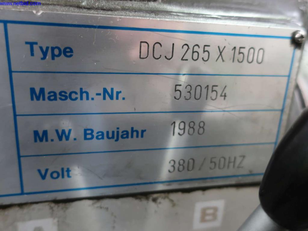 Máquinas, equipamento operacional e de escritório de uma fábrica de motoredutores-3