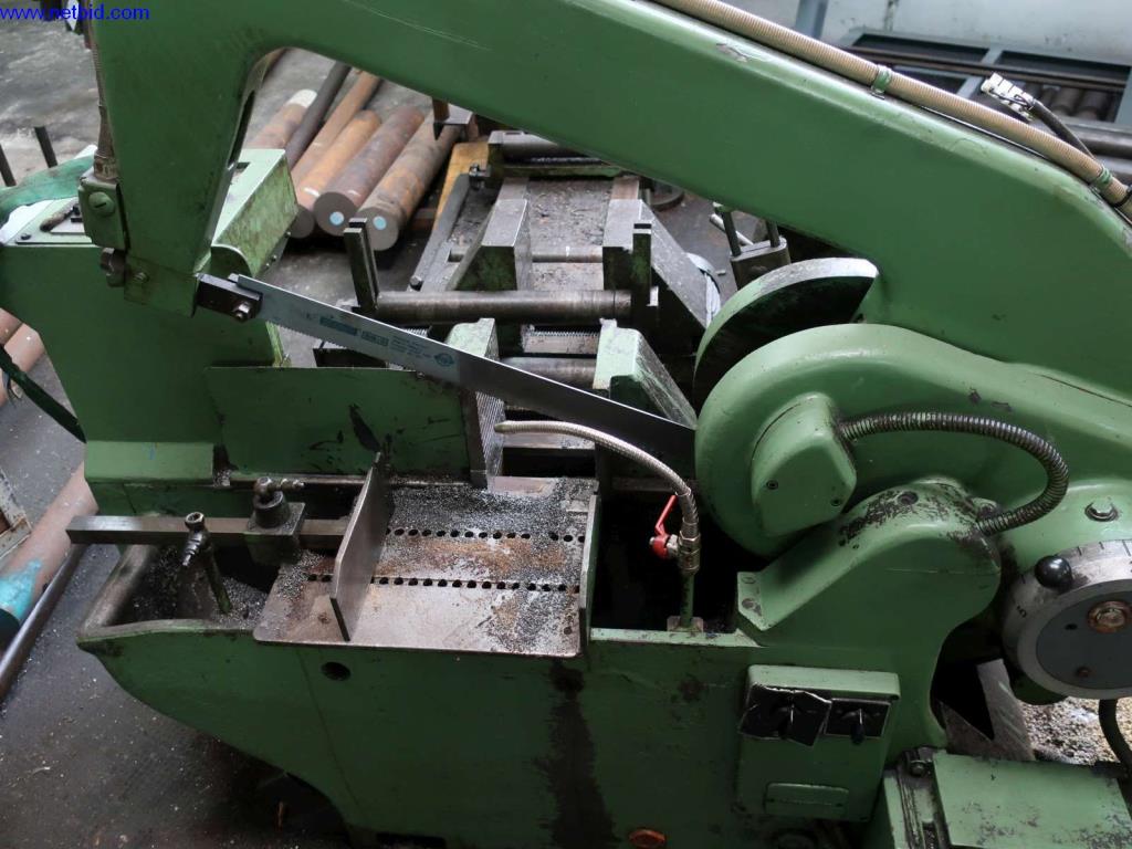 Máquinas, equipamento operacional e de escritório de uma fábrica de motoredutores-3