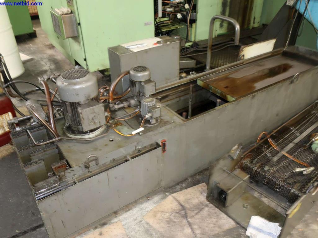 Máquinas, equipamento operacional e de escritório de uma fábrica de motoredutores-2