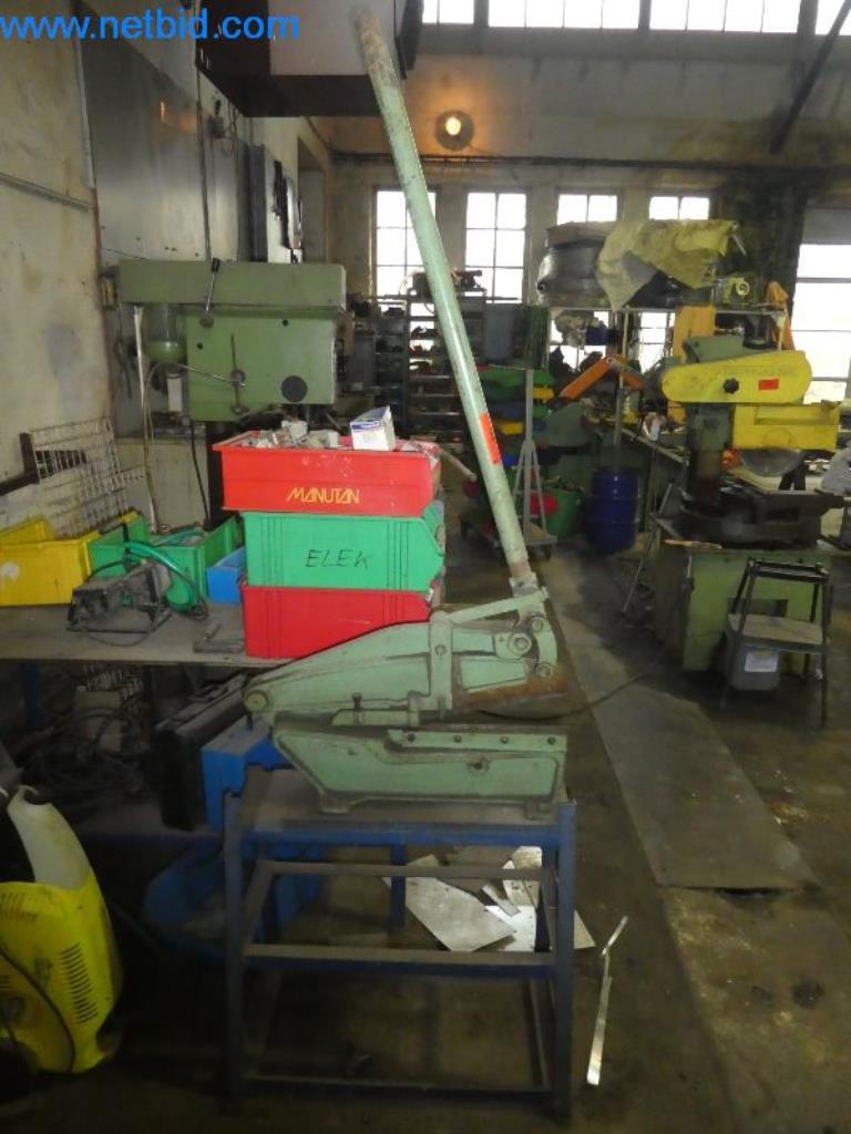 Matériel d'exploitation et de bureau-1