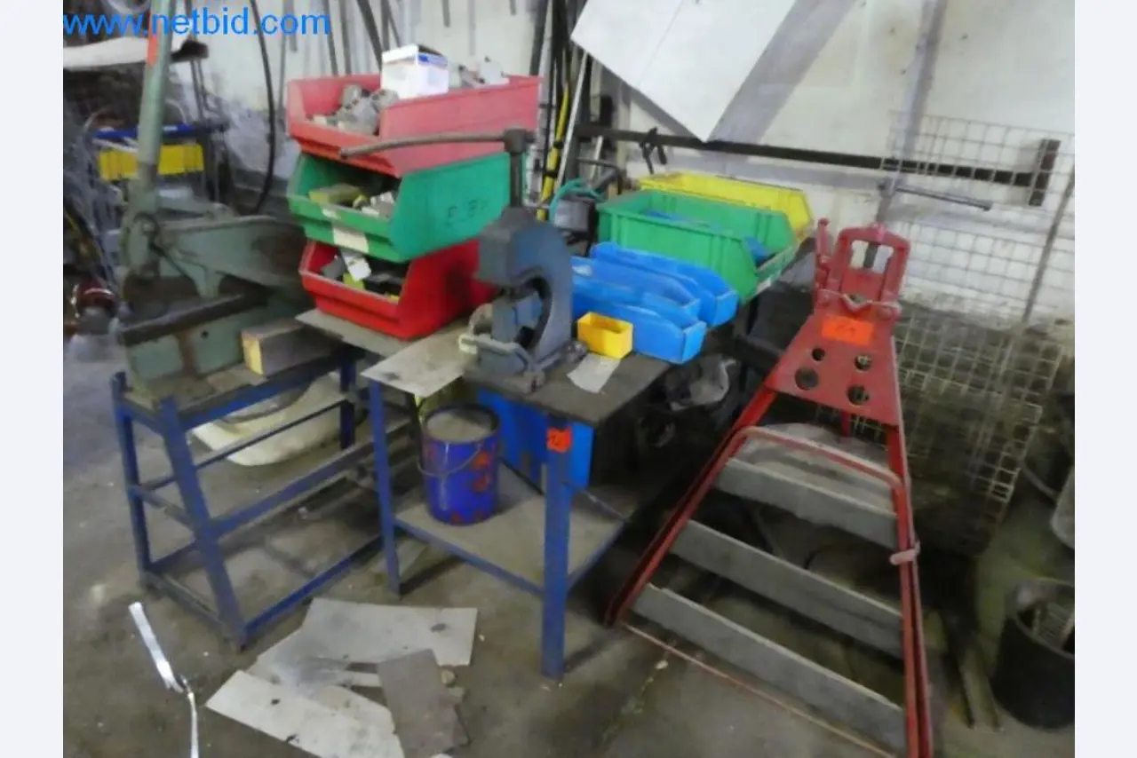 Betriebs- und Geschäftsausstattung-2