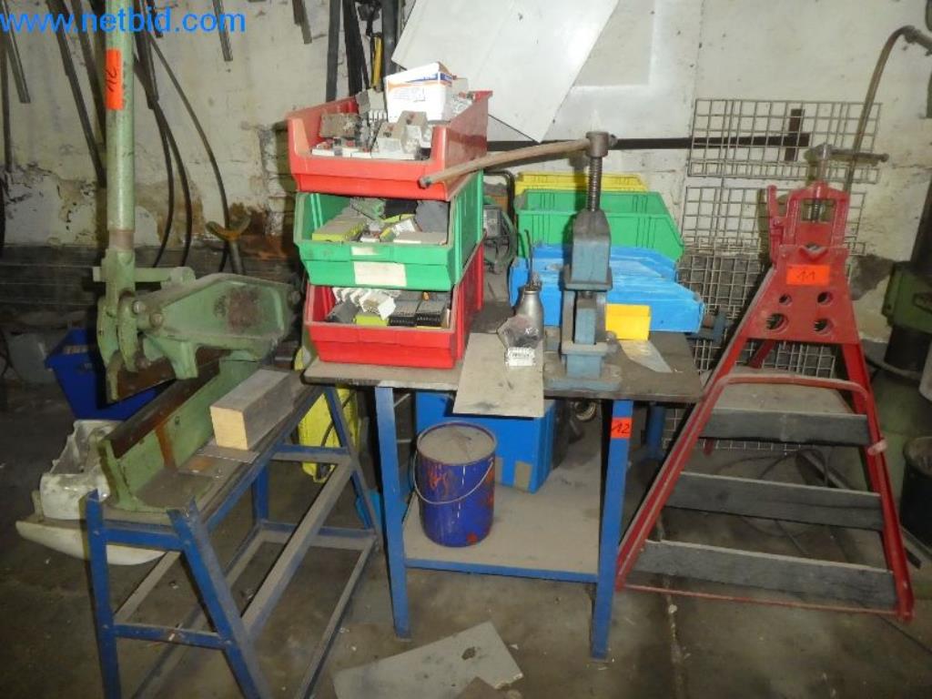 Matériel d'exploitation et de bureau-3