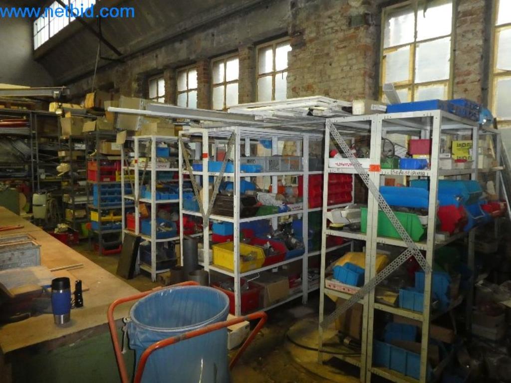 Betriebs- und Geschäftsausstattung-1