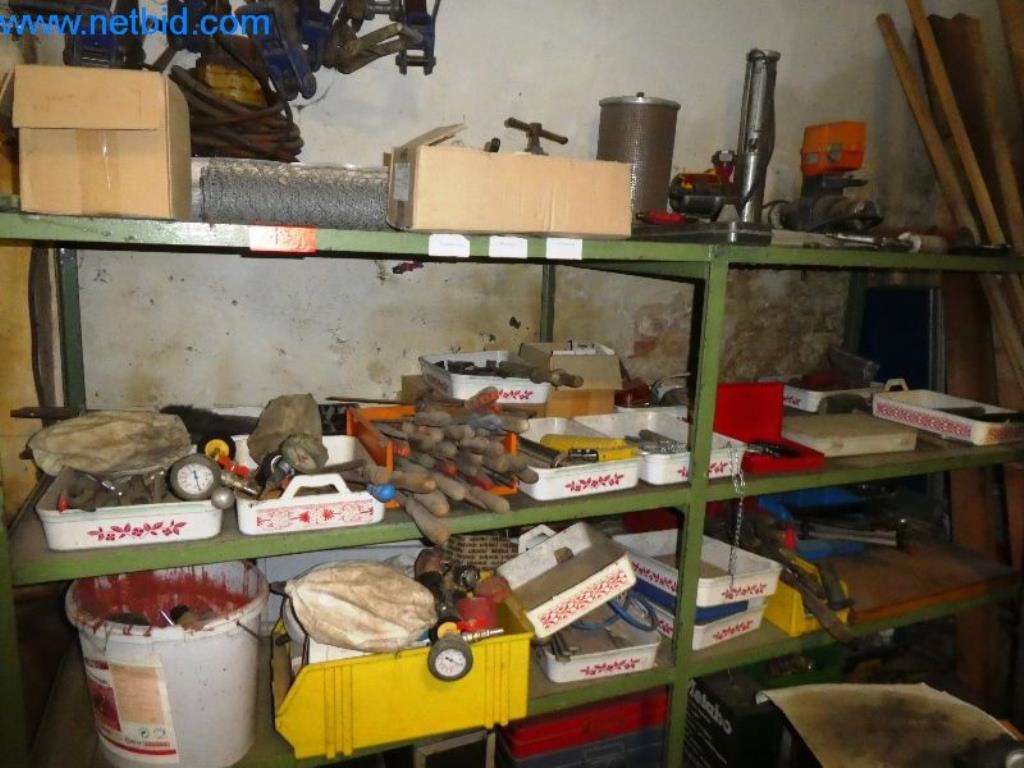 Betriebs- und Geschäftsausstattung-5