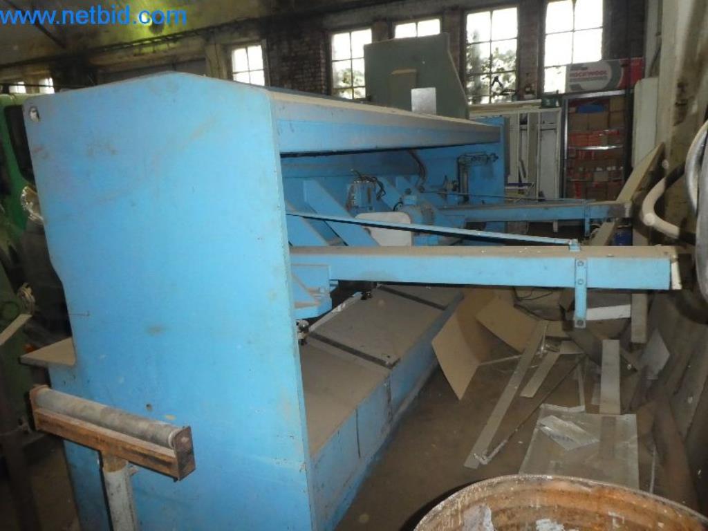 Betriebs- und Geschäftsausstattung-3