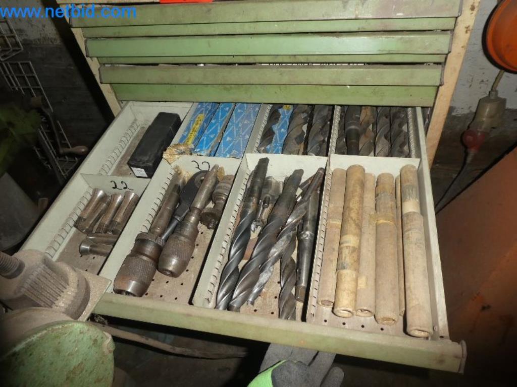 Betriebs- und Geschäftsausstattung-10