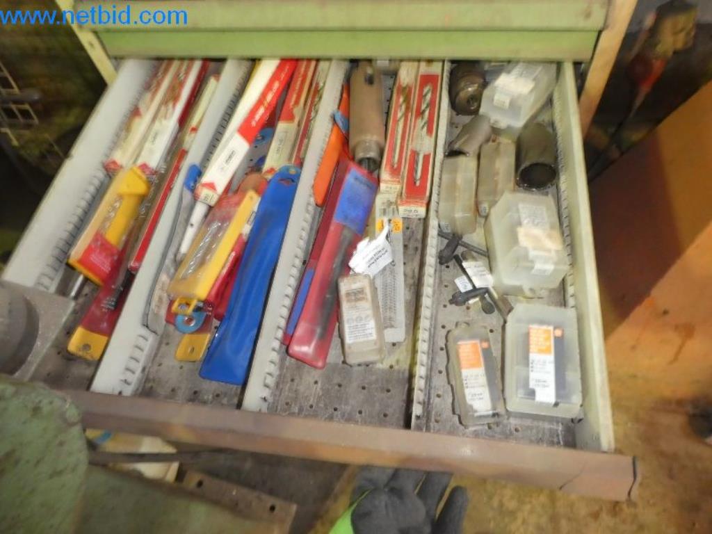 Betriebs- und Geschäftsausstattung-11