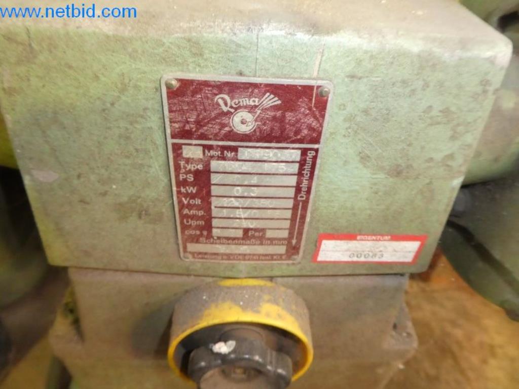 Betriebs- und Geschäftsausstattung-7