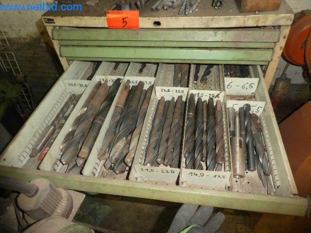 Betriebs- und Geschäftsausstattung-9