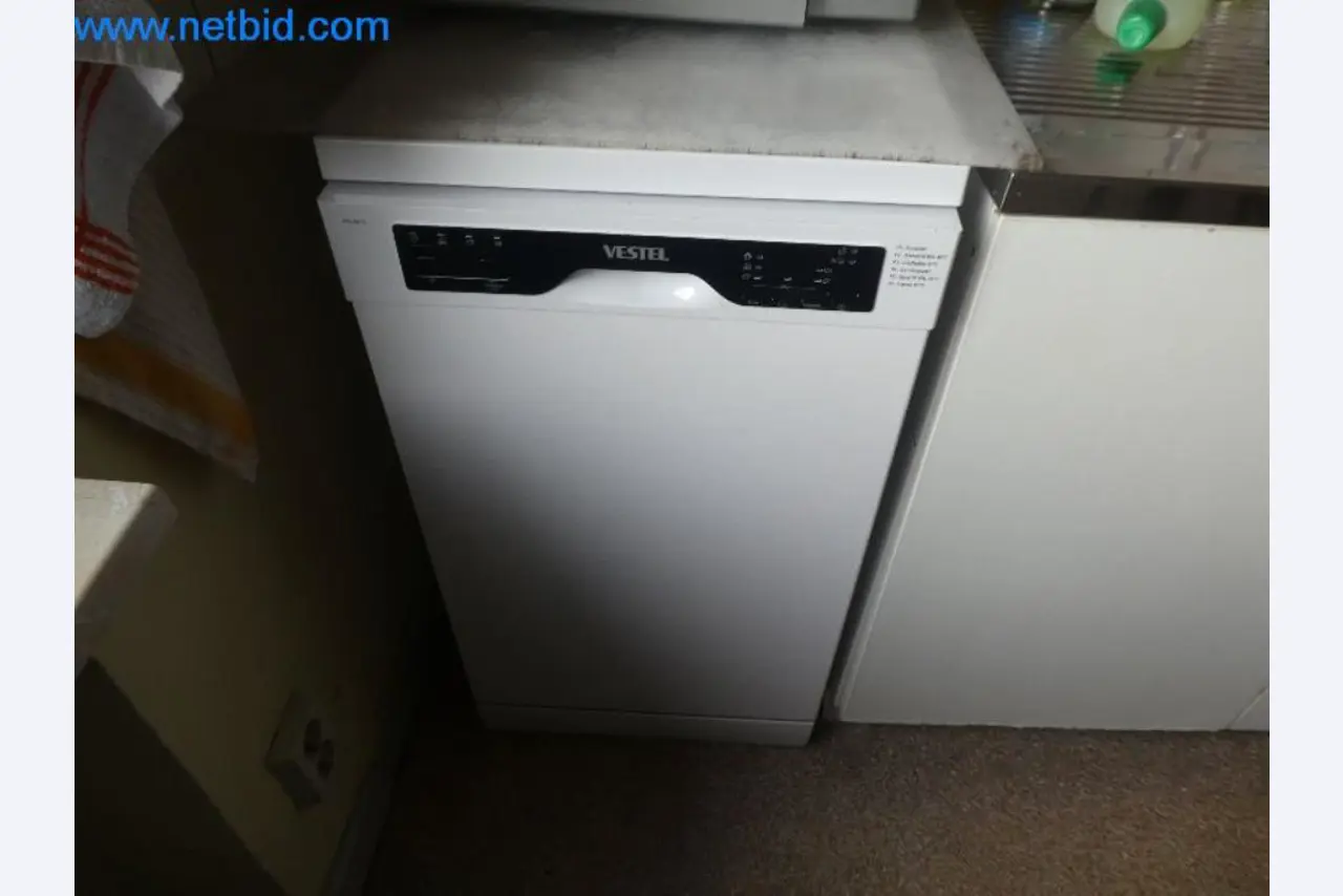 Betriebs- und Geschäftsausstattung-3