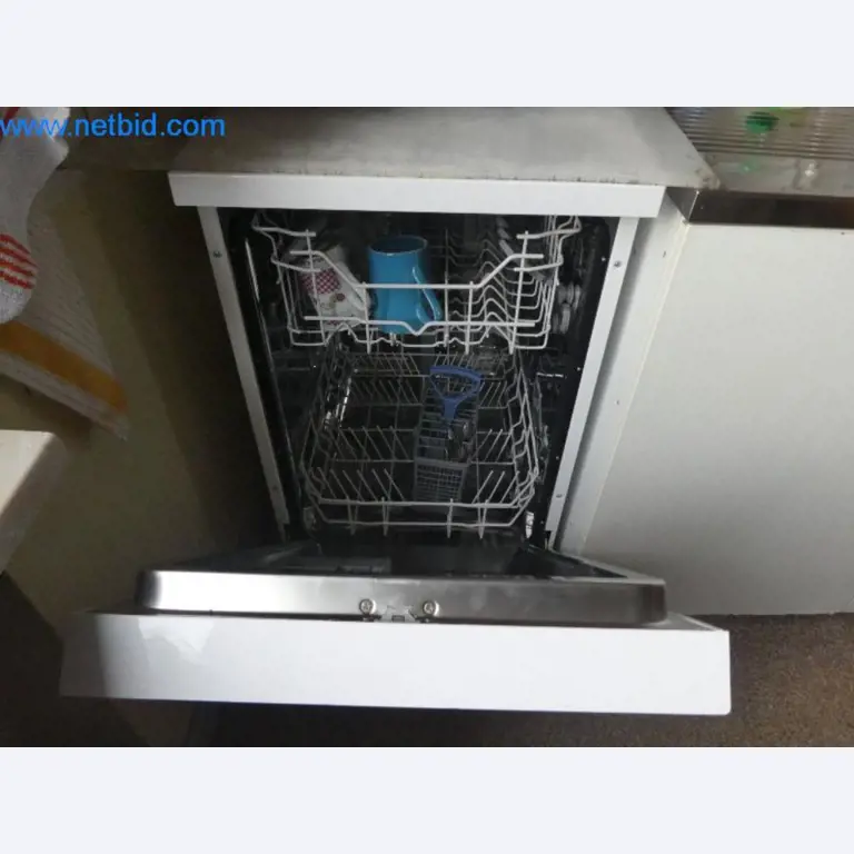 Betriebs- und Geschäftsausstattung-5