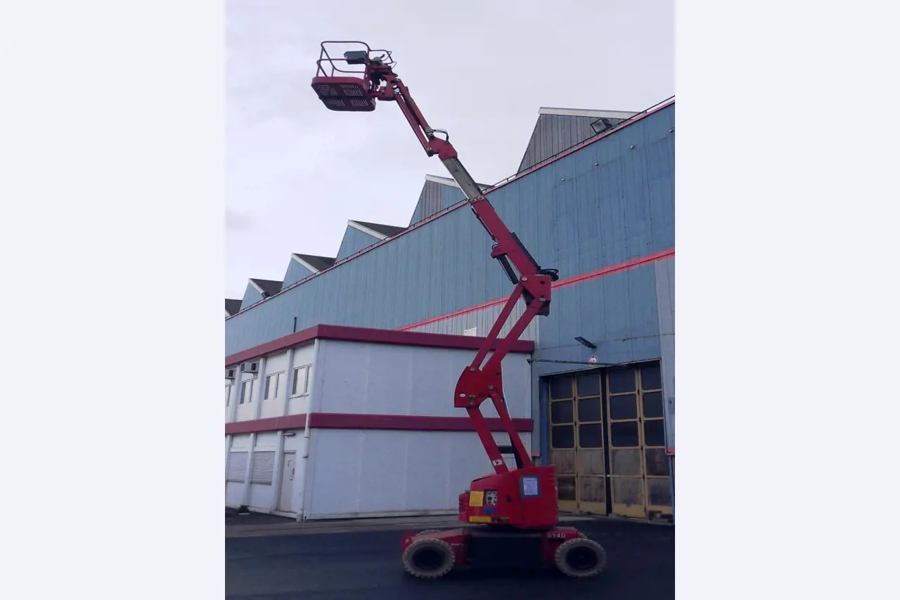 Diverse Stapler/ Flurfördergeräte sowie Fahrzeuge-3