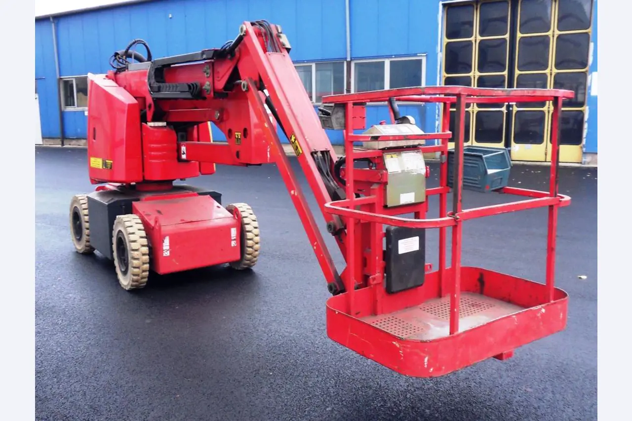 Diverse Stapler/ Flurfördergeräte sowie Fahrzeuge-9