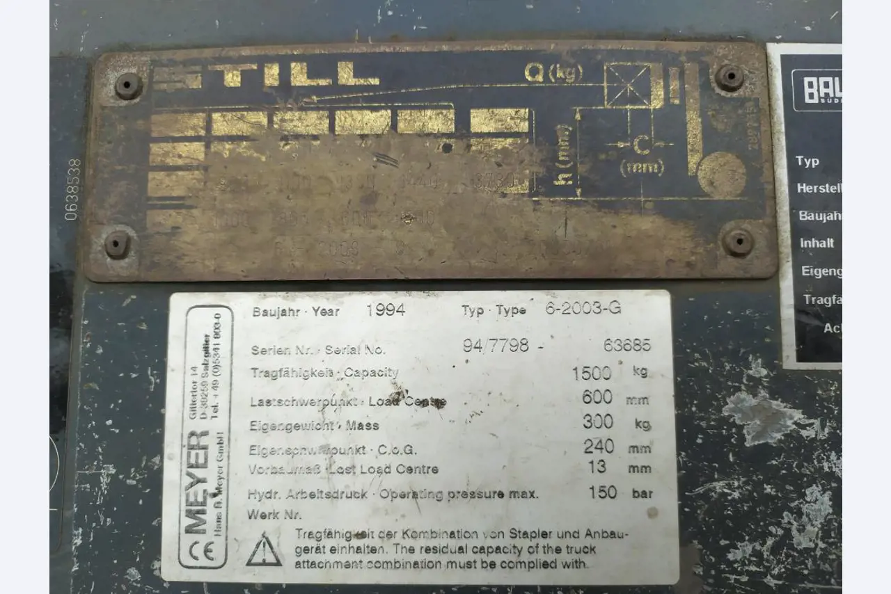 Varias carretillas elevadoras/camiones y vehículos industriales-4