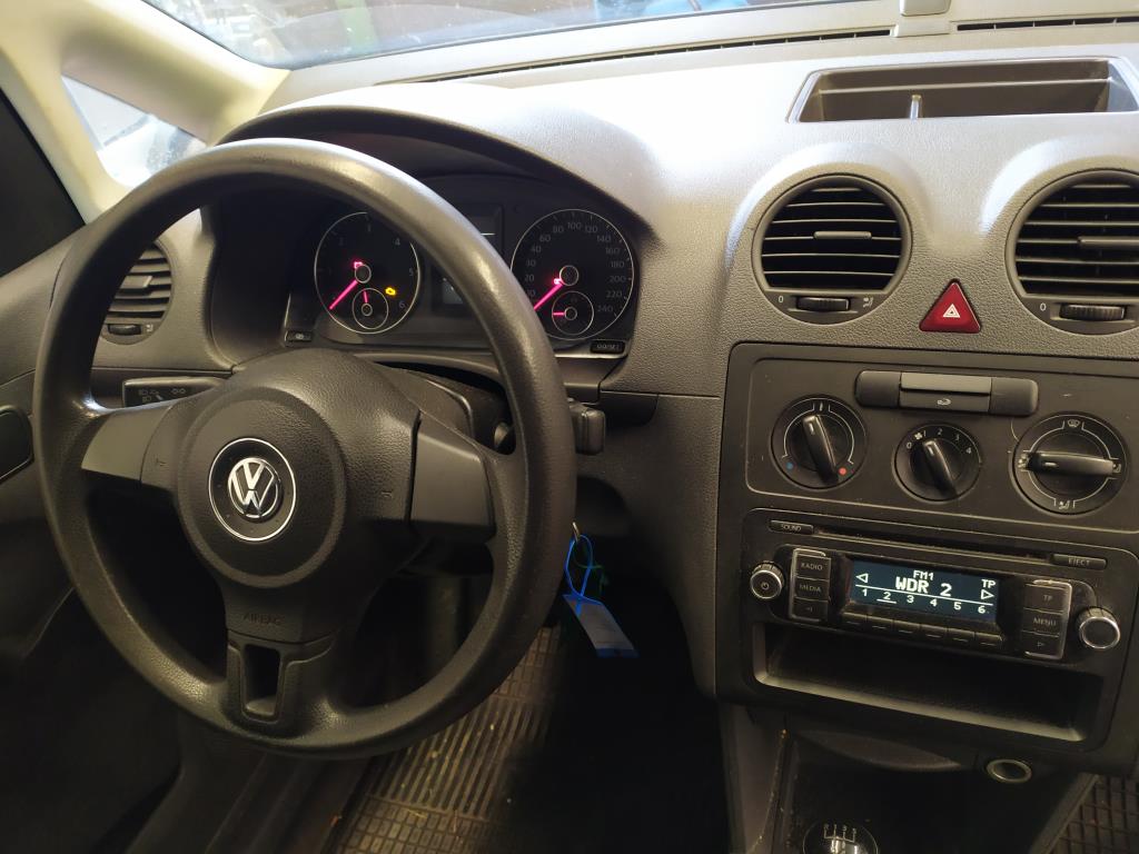 Varias carretillas elevadoras/camiones y vehículos industriales-13