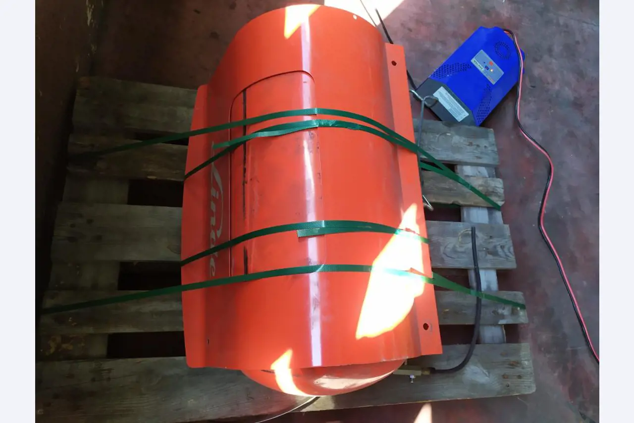 Various forklifts/ industrial trucks and vehicles-6