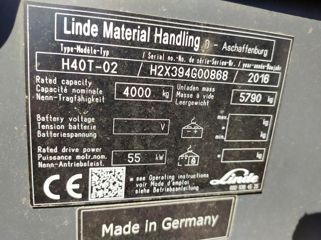 Various forklifts/ industrial trucks and vehicles-7