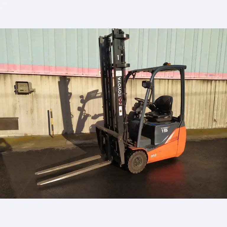 Diverse vorkheftrucks/ industriële trucks en voertuigen-1