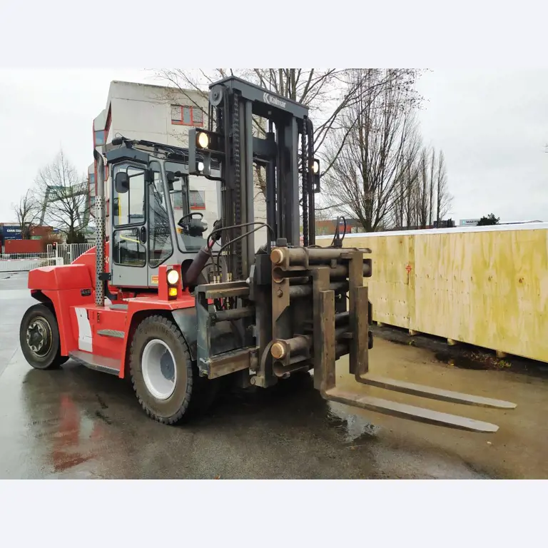 Various forklifts/ industrial trucks and vehicles-3