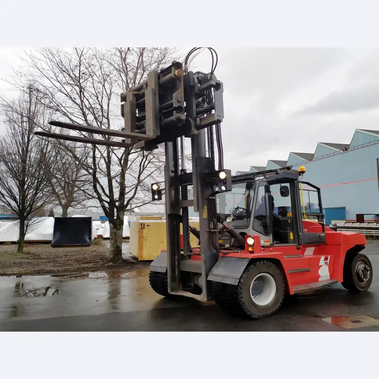 Various forklifts/ industrial trucks and vehicles-4