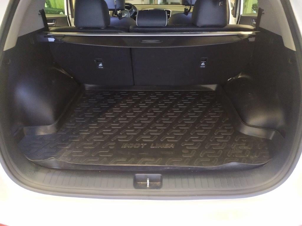 Various forklifts/ industrial trucks and vehicles-4