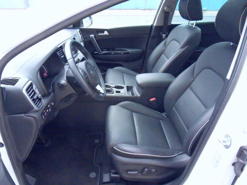 Various forklifts/ industrial trucks and vehicles-7