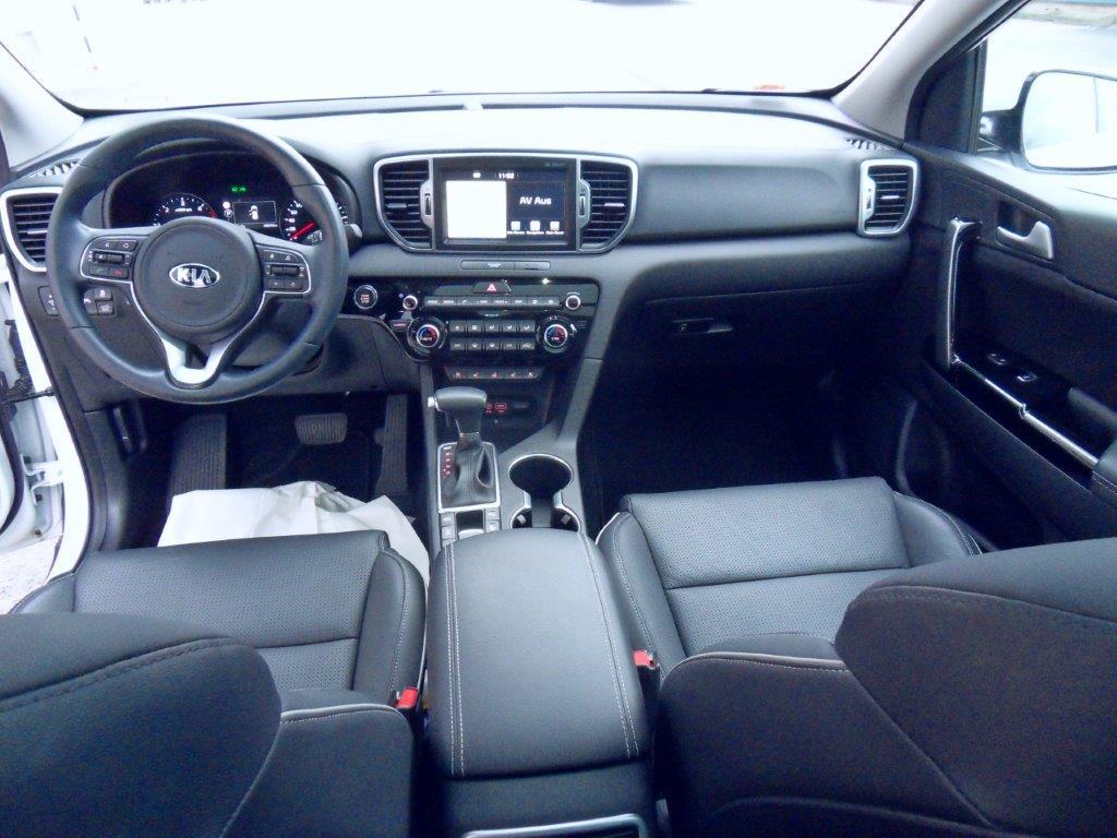 Various forklifts/ industrial trucks and vehicles-9