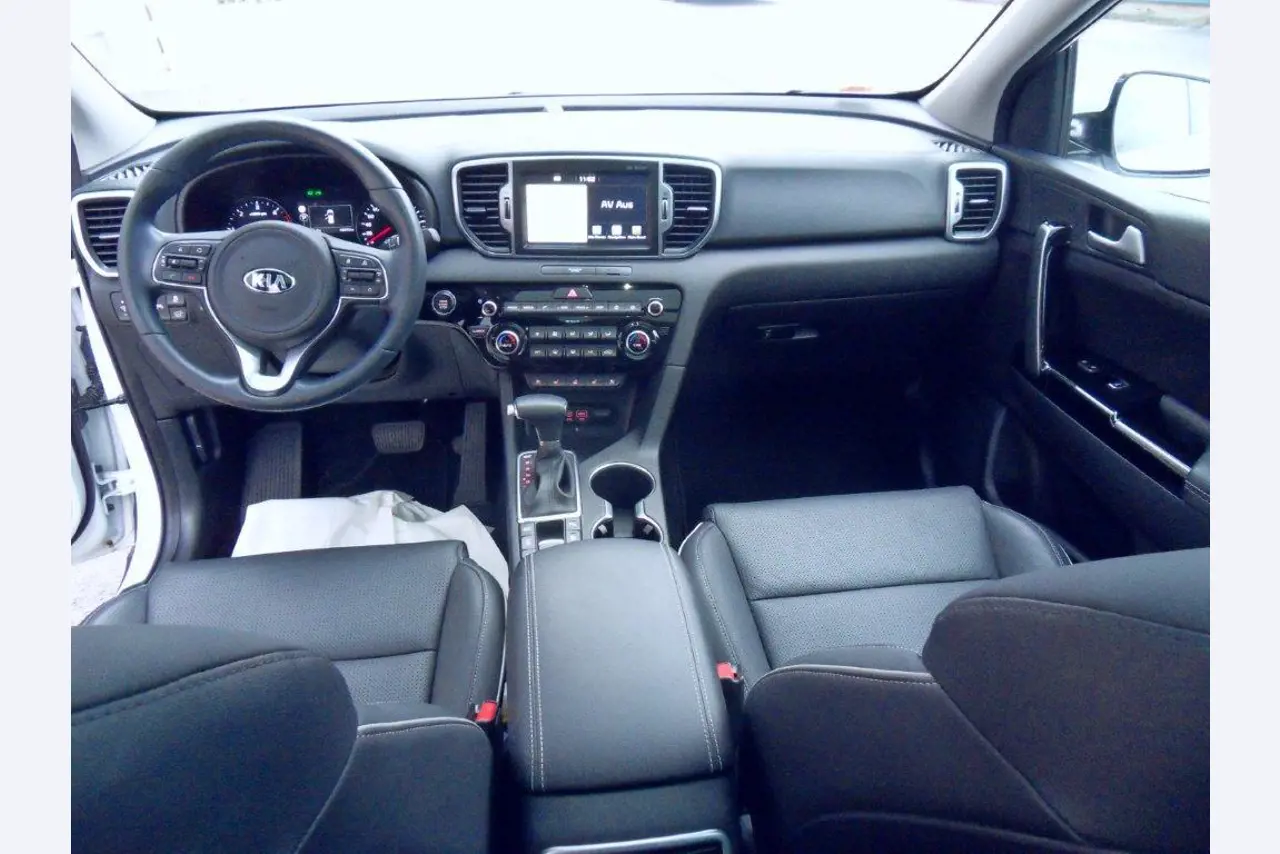 Various forklifts/ industrial trucks and vehicles-9