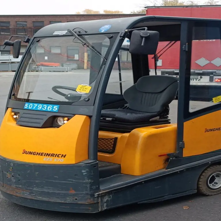 Elektro Schlepper mit Kabine Jungheinrich EZS 570