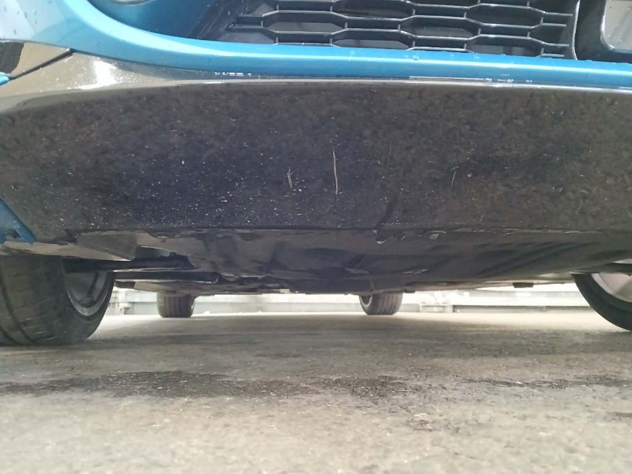 Various forklifts/ industrial trucks and vehicles-11