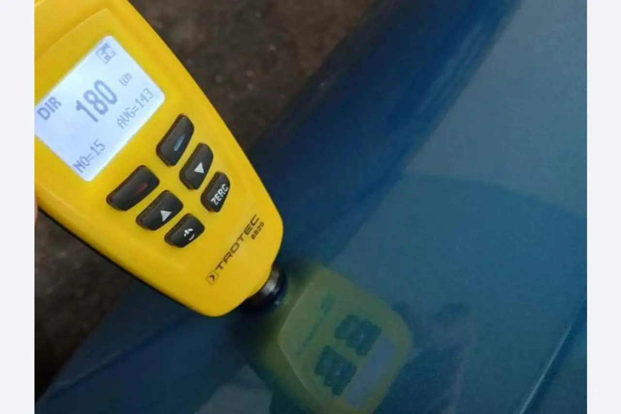 Various forklifts/ industrial trucks and vehicles-14