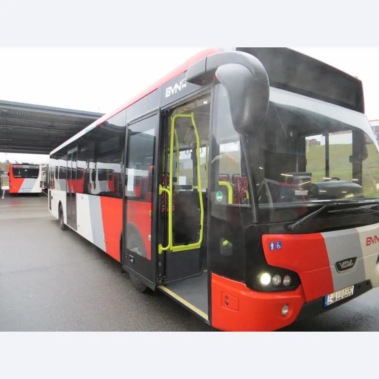 Nieuw: 6 x VDL standaard servicebussen EZ 2015-9