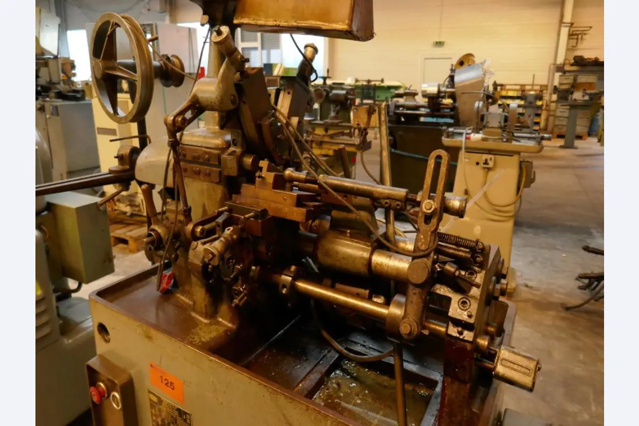 Maszyny do obróbki metalu-4