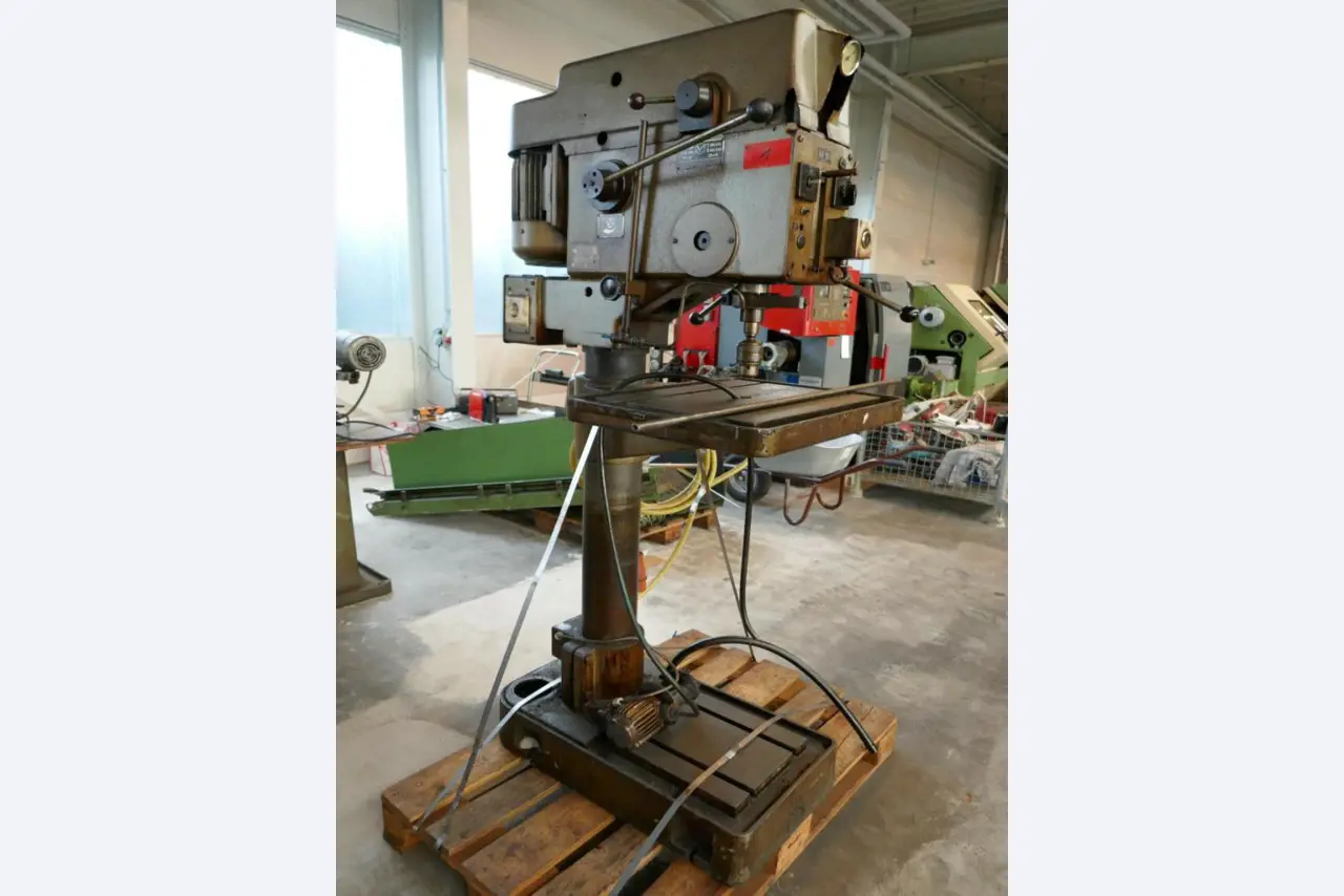 Machines pour le travail du métal-3