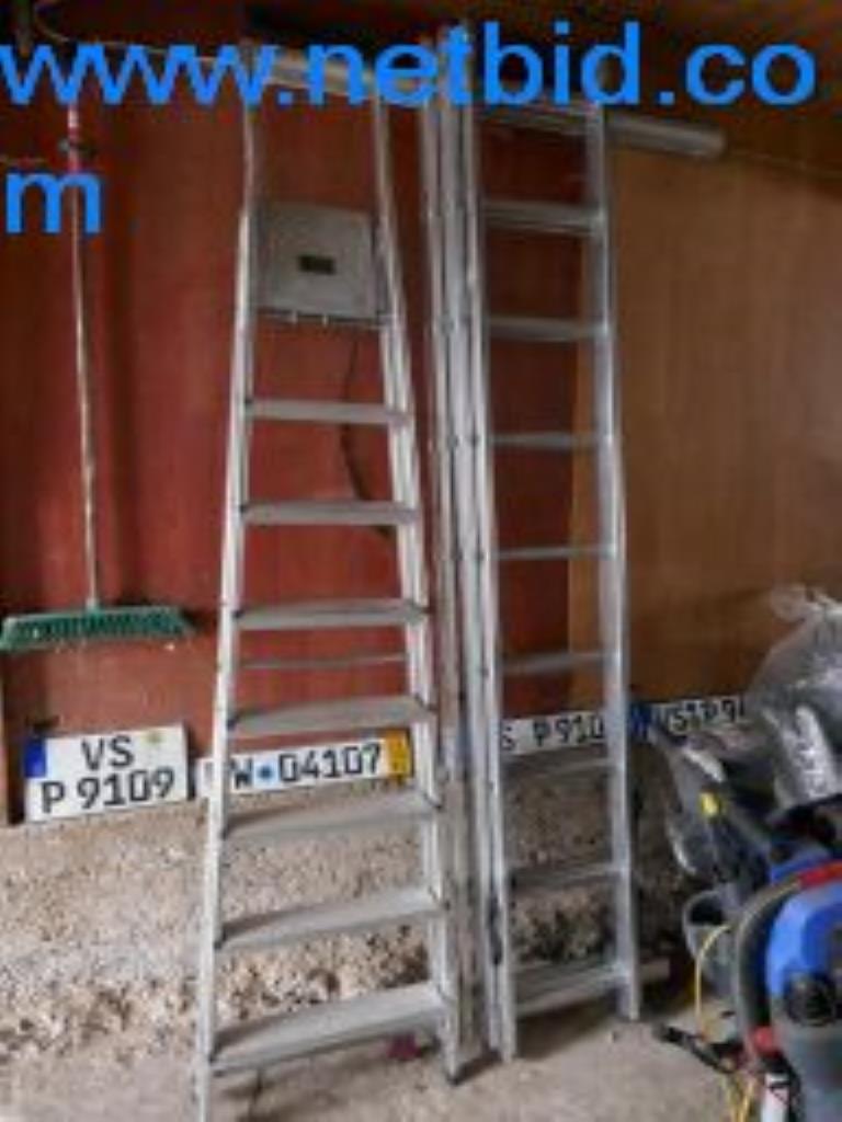 1 sztuka sprzętu czyszczącego i przyczepa samochodowa-11