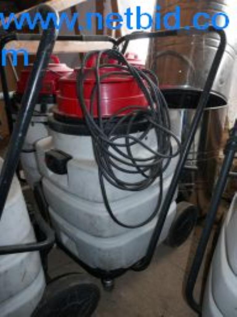 1 sztuka sprzętu czyszczącego i przyczepa samochodowa-22