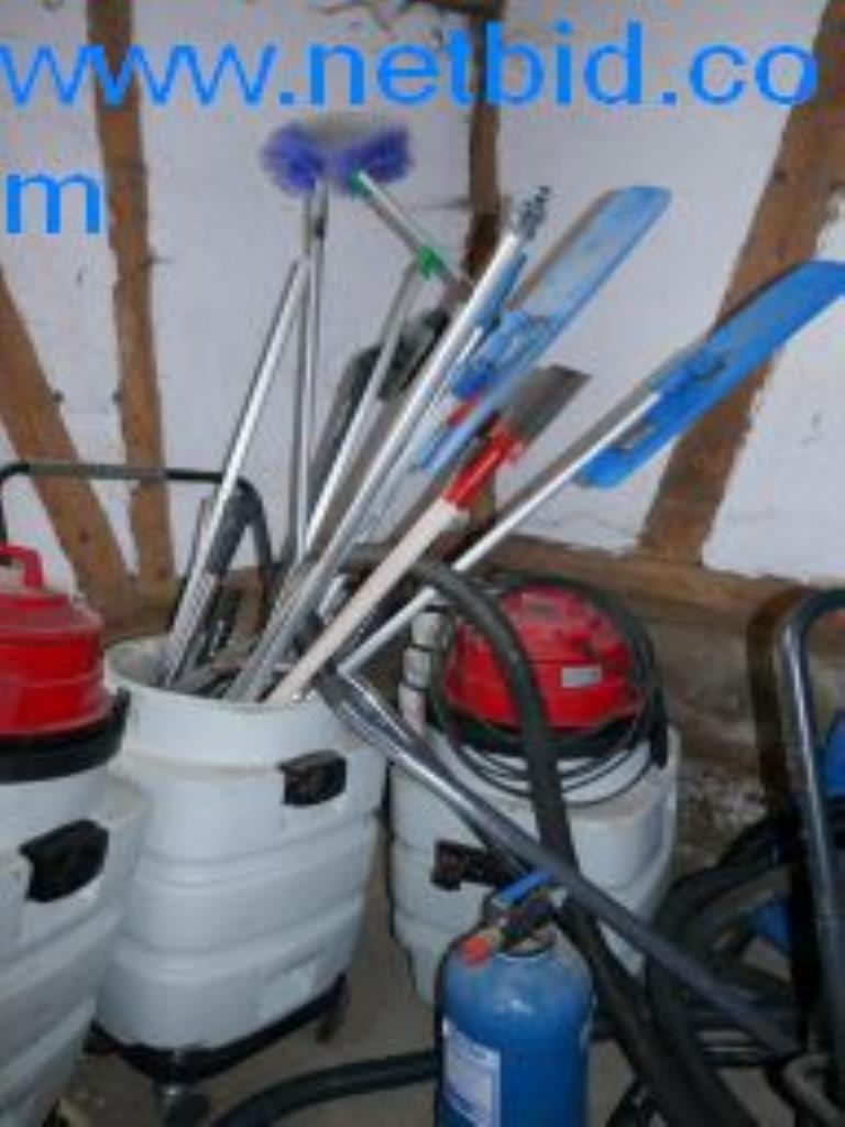 1 sztuka sprzętu czyszczącego i przyczepa samochodowa-28